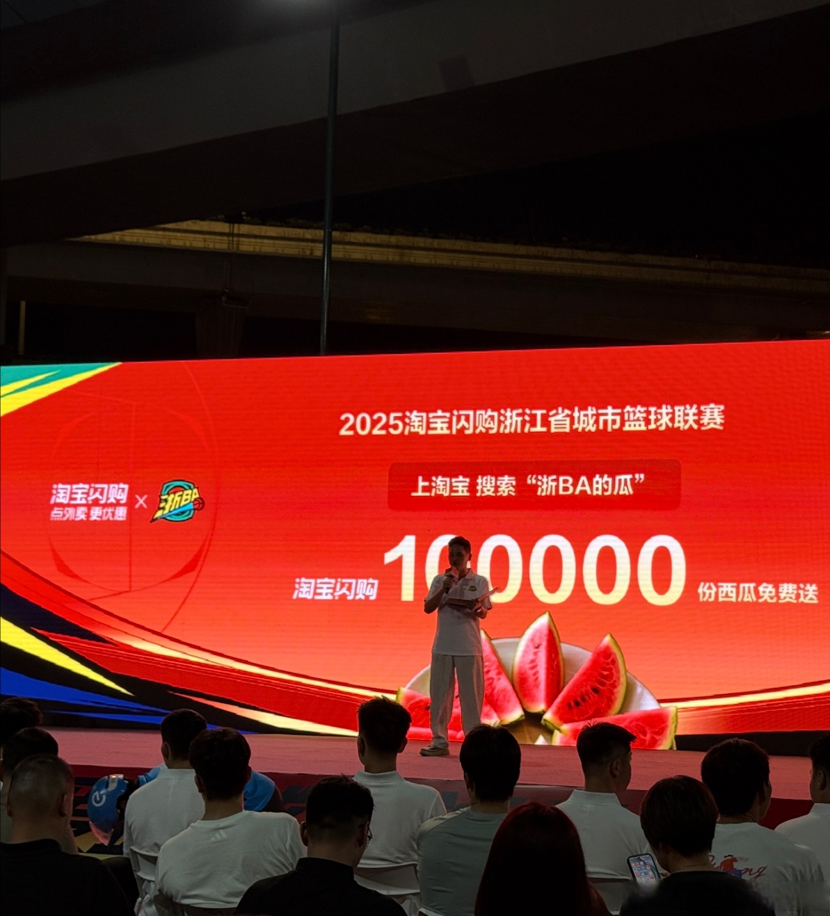 英雄联盟S15赛竞猜-关键时刻CBA季后赛焦点战，浙江队遗憾出局，底气十足，球队文化再被提及的简单介绍